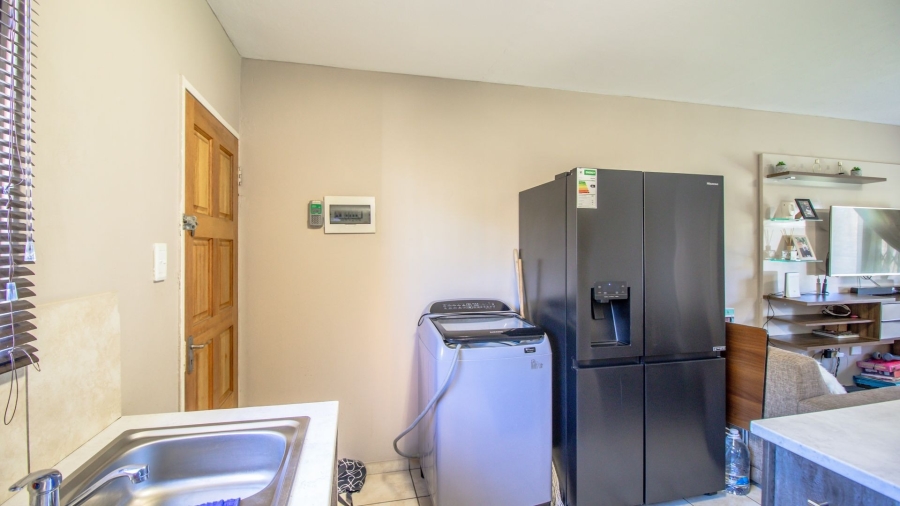 2 Bedroom Property for Sale in Witfield Gauteng