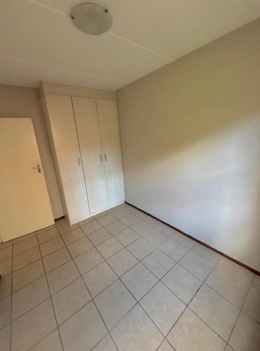 To Let 2 Bedroom Property for Rent in Noordwyk Gauteng