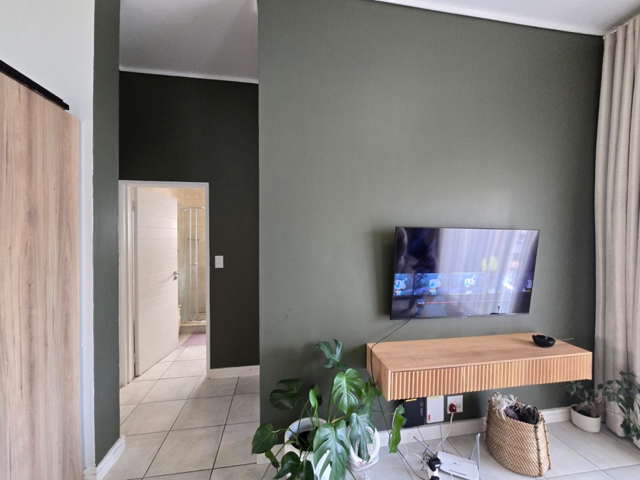 To Let 2 Bedroom Property for Rent in Linbro Park Gauteng