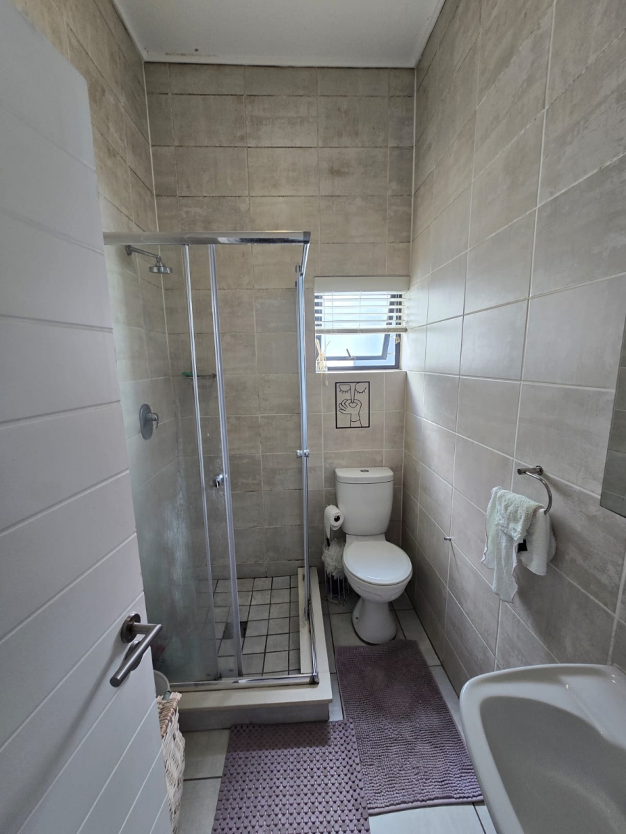 To Let 2 Bedroom Property for Rent in Linbro Park Gauteng