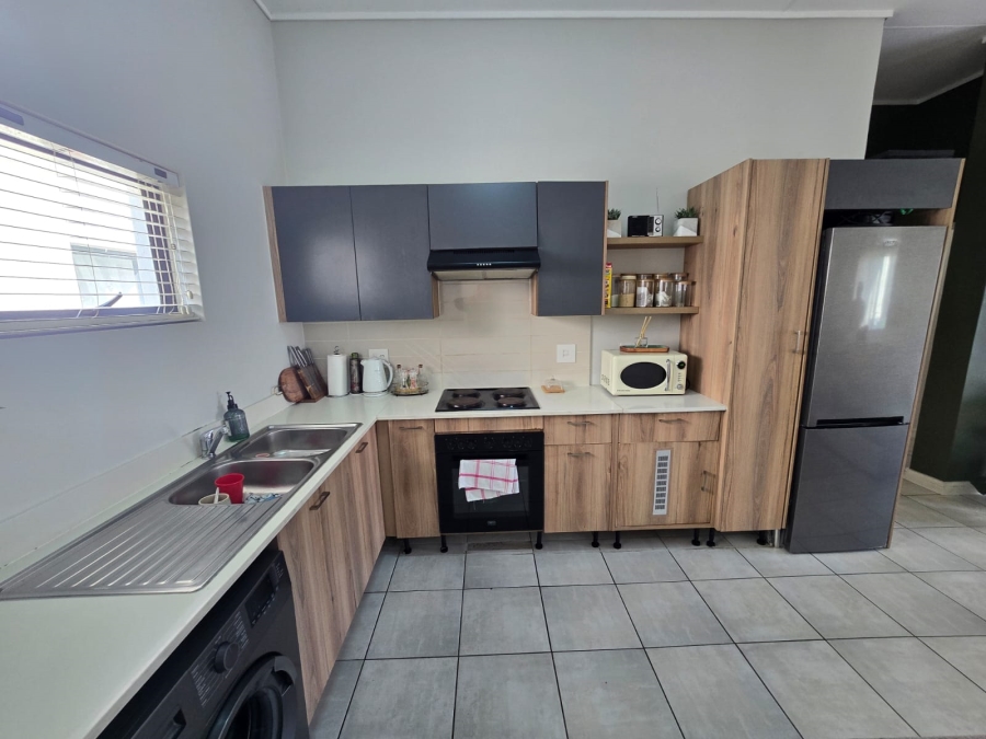 To Let 2 Bedroom Property for Rent in Linbro Park Gauteng