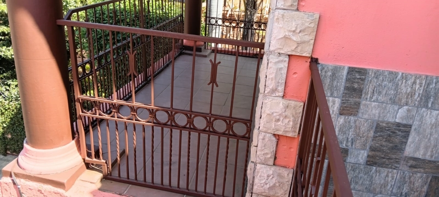 5 Bedroom Property for Sale in Pretoria North Gauteng