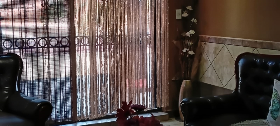 5 Bedroom Property for Sale in Pretoria North Gauteng