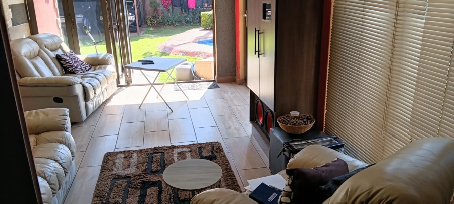 5 Bedroom Property for Sale in Pretoria North Gauteng