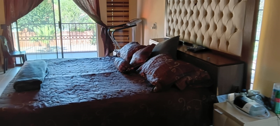 5 Bedroom Property for Sale in Pretoria North Gauteng