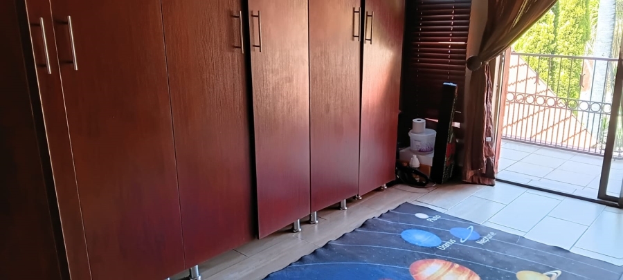 5 Bedroom Property for Sale in Pretoria North Gauteng