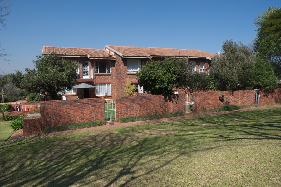 2 Bedroom Property for Sale in Northcliff Gauteng