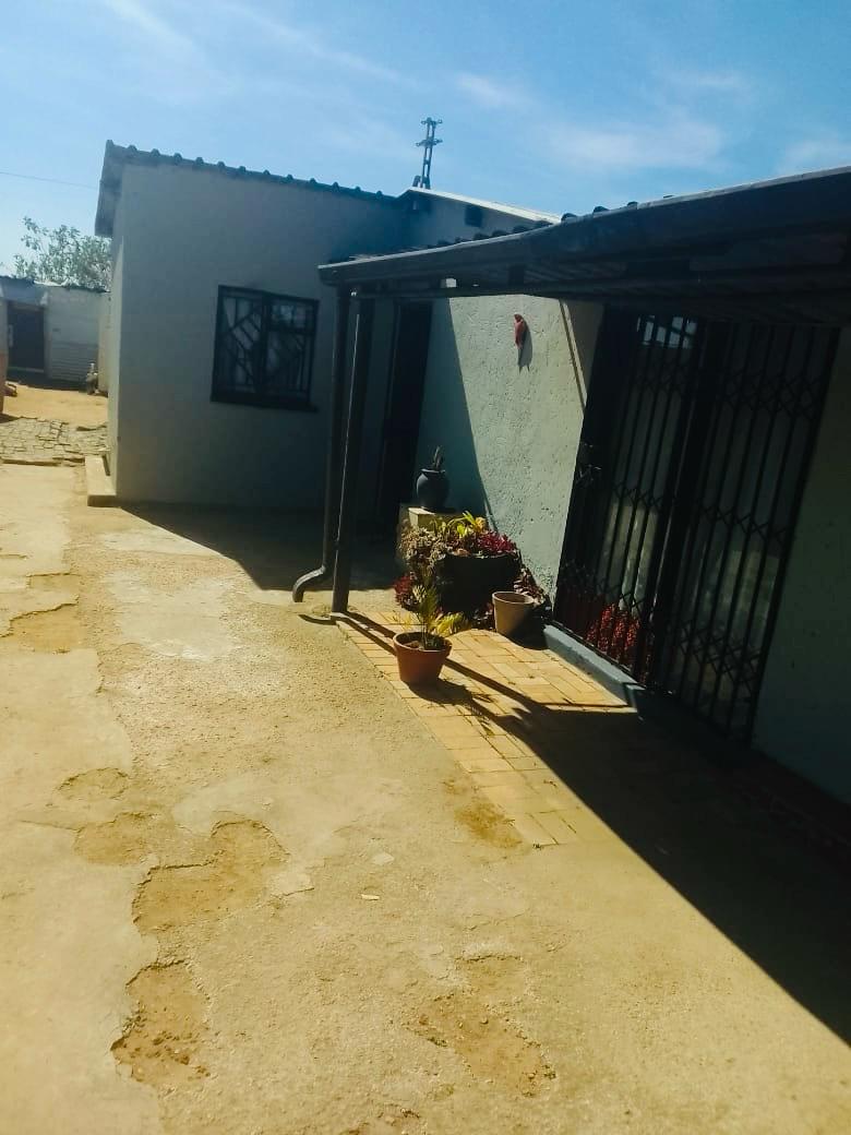 3 Bedroom Property for Sale in Windmill Park Gauteng