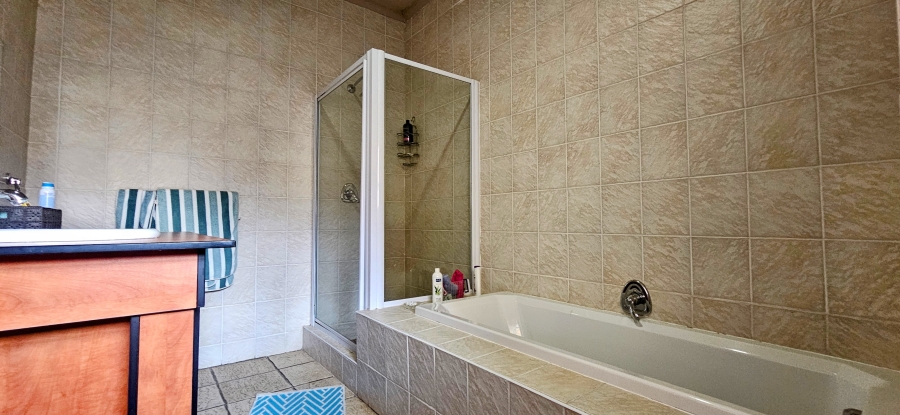 3 Bedroom Property for Sale in Arcon Park Gauteng