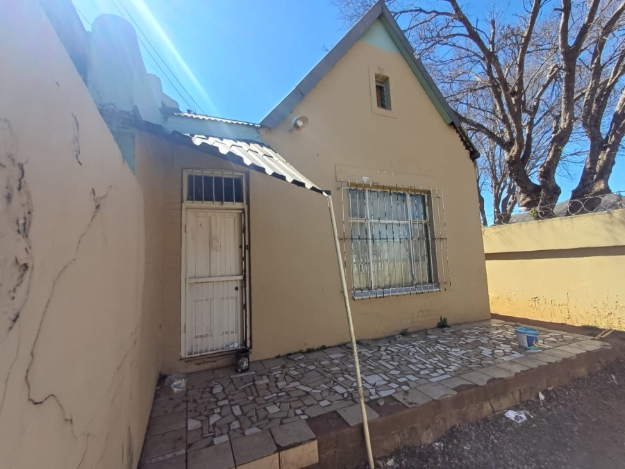2 Bedroom Property for Sale in Roodepoort North Gauteng