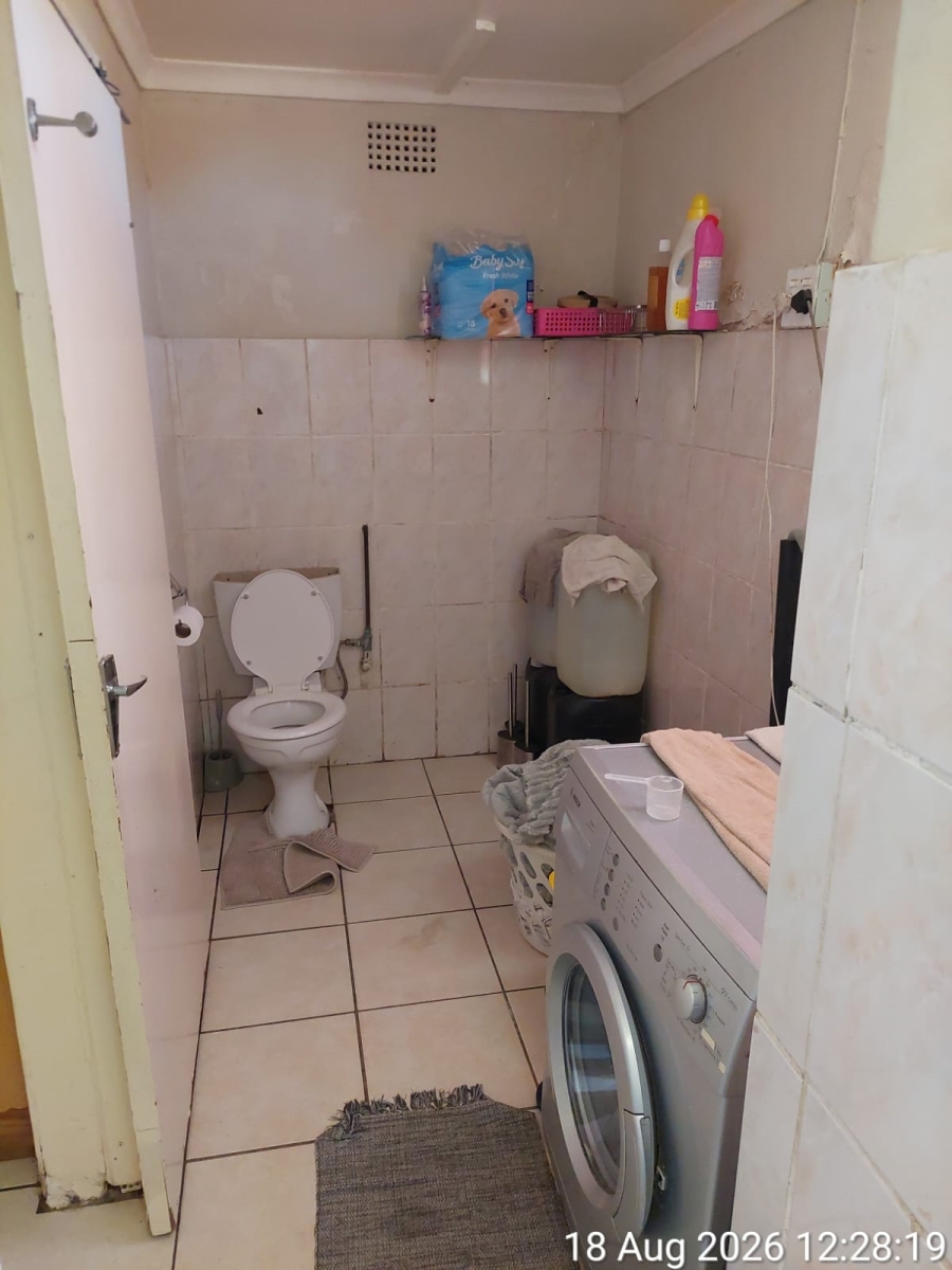 2 Bedroom Property for Sale in Roodepoort North Gauteng