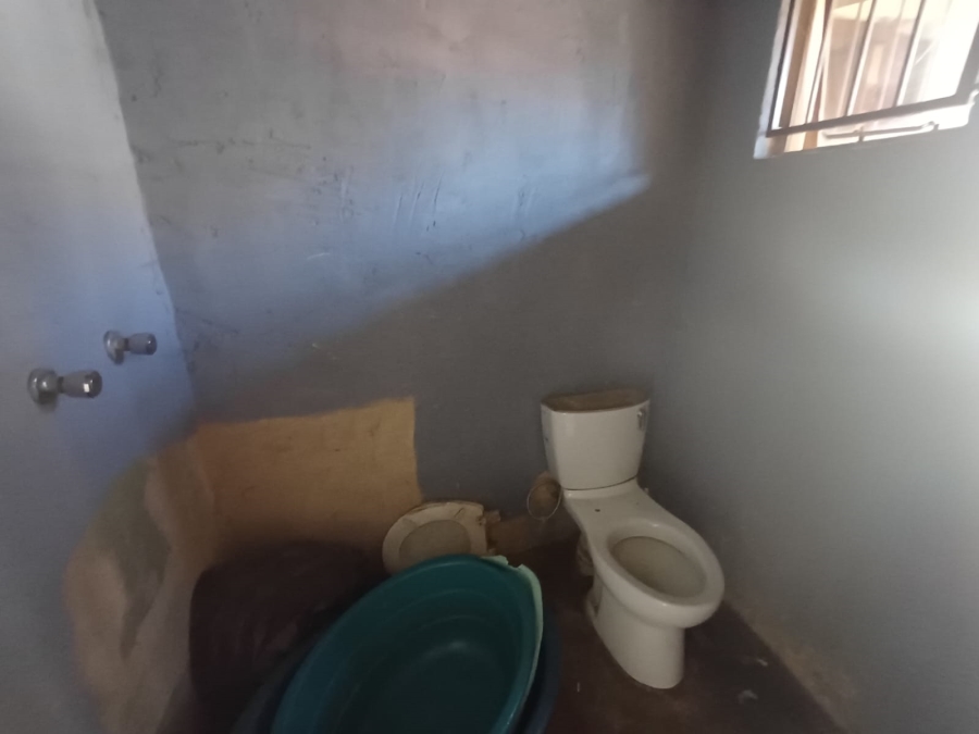 2 Bedroom Property for Sale in Roodepoort North Gauteng