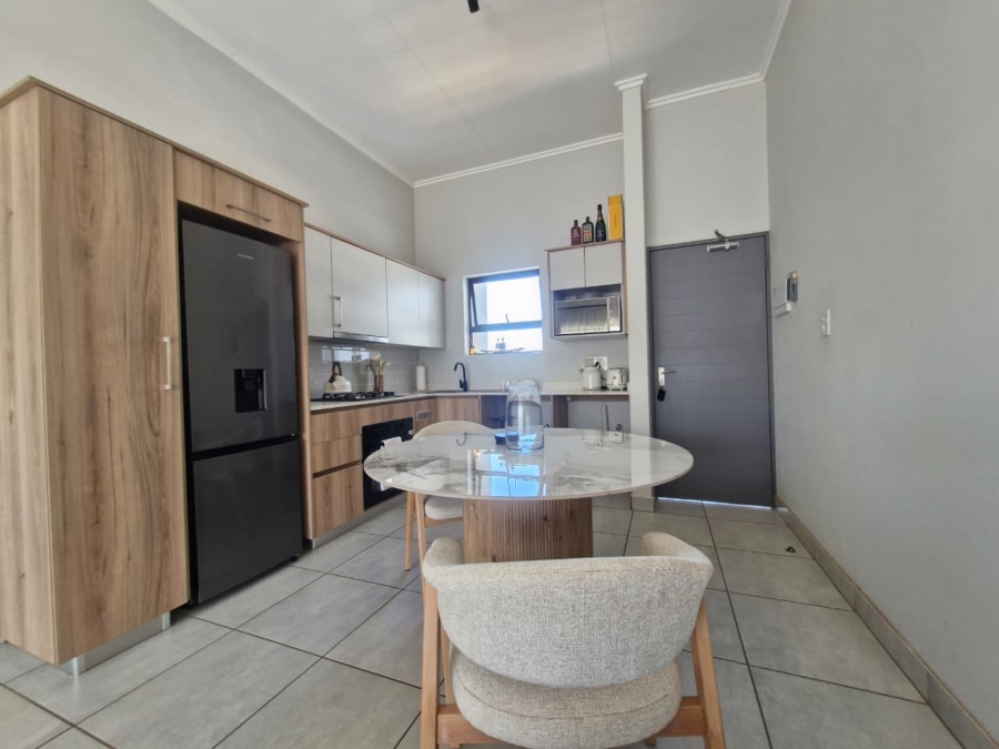 To Let 2 Bedroom Property for Rent in Pinehaven Gauteng