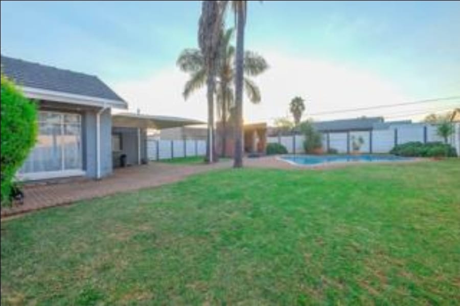 3 Bedroom Property for Sale in Lindhaven Gauteng
