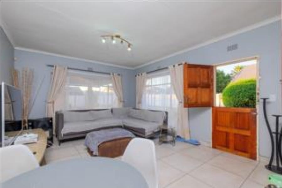 3 Bedroom Property for Sale in Lindhaven Gauteng