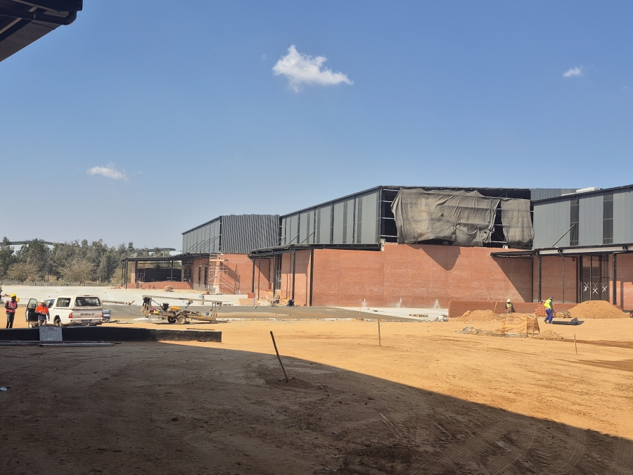 To Let Commercial Property for Rent in Gosforth Park Gauteng
