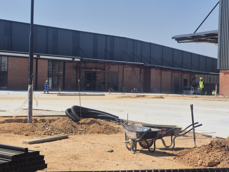 To Let Commercial Property for Rent in Gosforth Park Gauteng