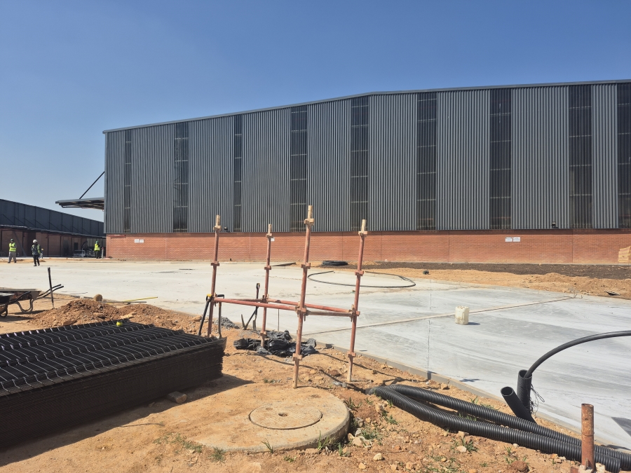 To Let Commercial Property for Rent in Gosforth Park Gauteng