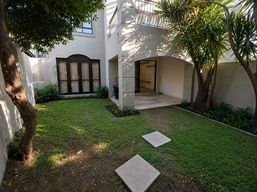 1 Bedroom Property for Sale in Douglasdale Gauteng