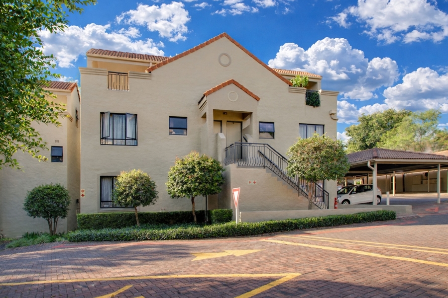 1 Bedroom Property for Sale in Douglasdale Gauteng