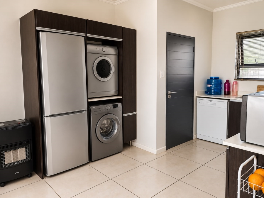 To Let 2 Bedroom Property for Rent in Glenferness Gauteng