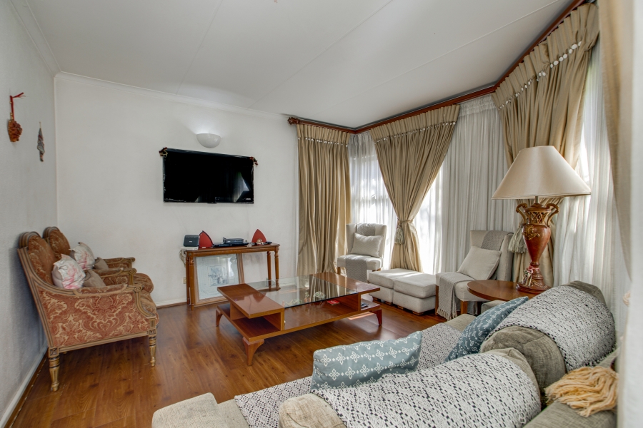 4 Bedroom Property for Sale in Beverley Gauteng