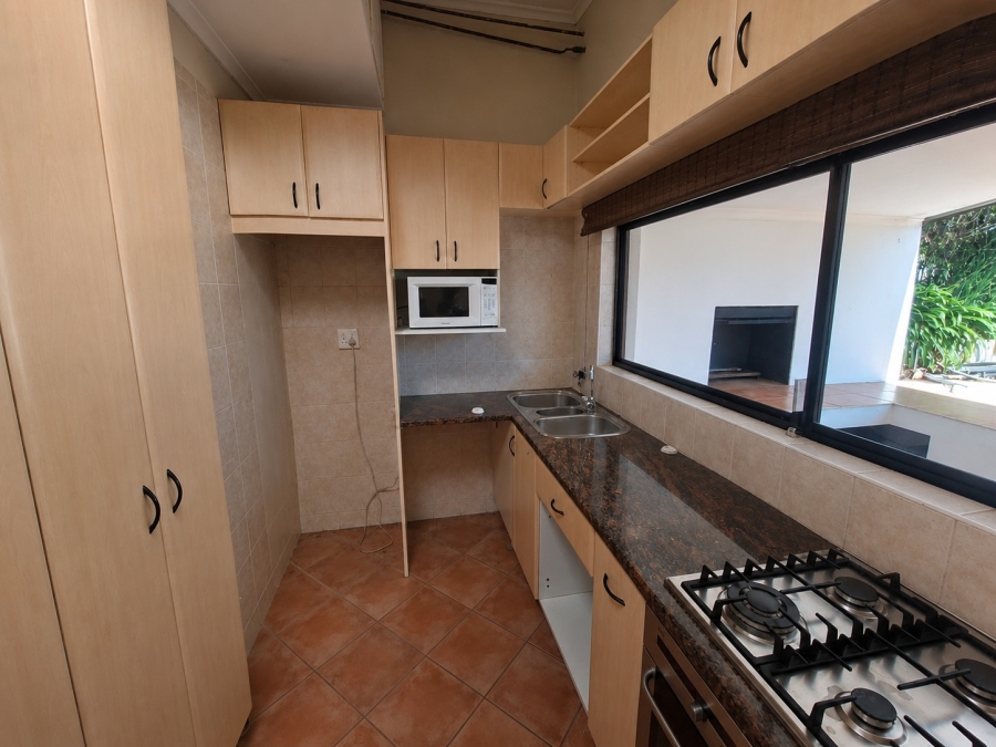 To Let 2 Bedroom Property for Rent in Bryanston Gauteng