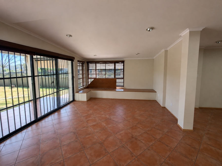 To Let 2 Bedroom Property for Rent in Bryanston Gauteng