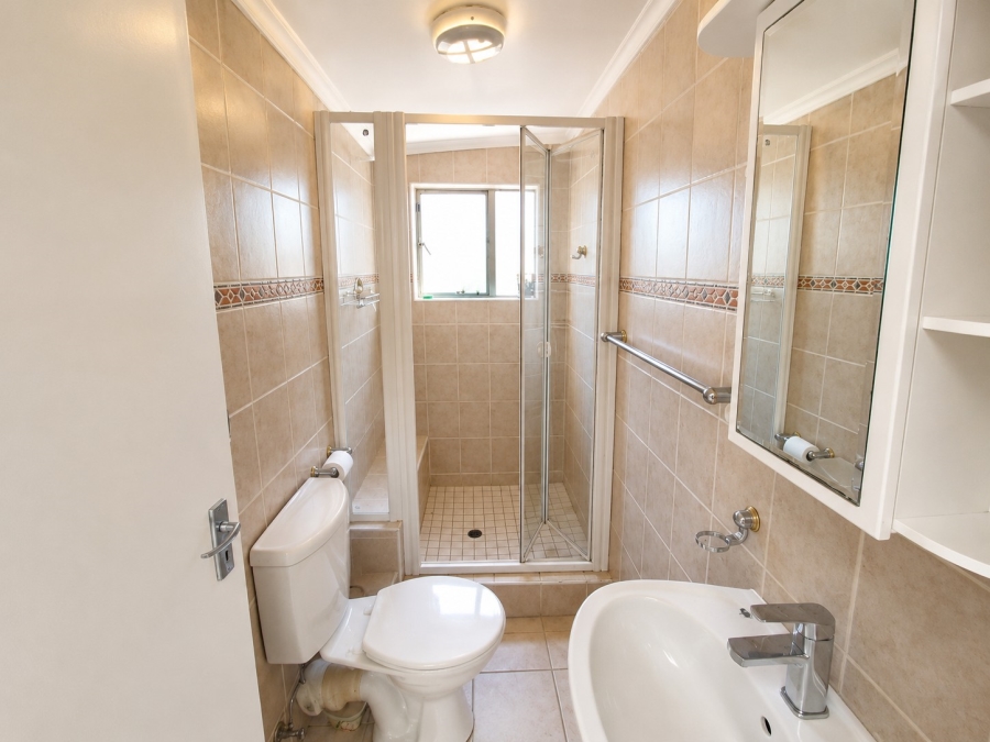 To Let 2 Bedroom Property for Rent in Bryanston Gauteng