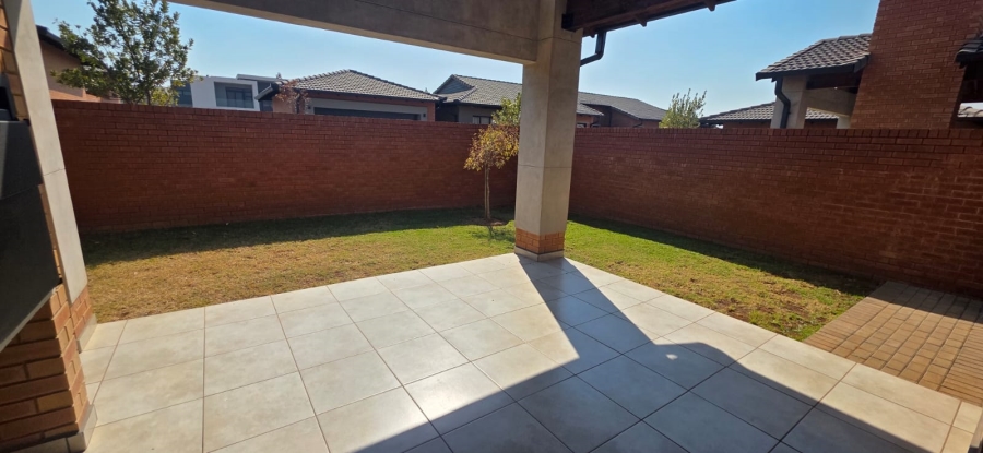 3 Bedroom Property for Sale in Six Fountains Estate Gauteng