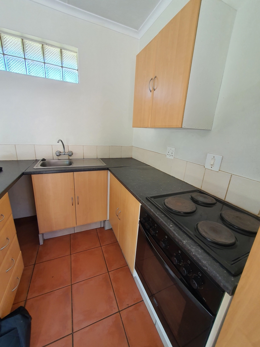 To Let 1 Bedroom Property for Rent in Moregloed Gauteng