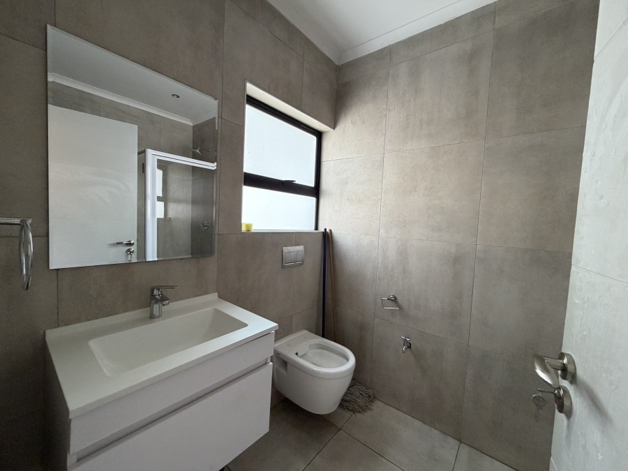 To Let 2 Bedroom Property for Rent in Raslouw Gauteng