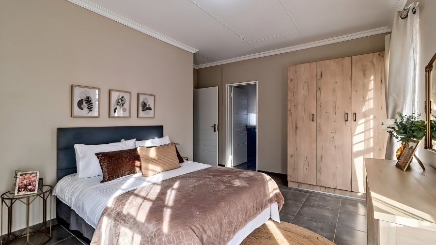 3 Bedroom Property for Sale in Toekomsrus Gauteng