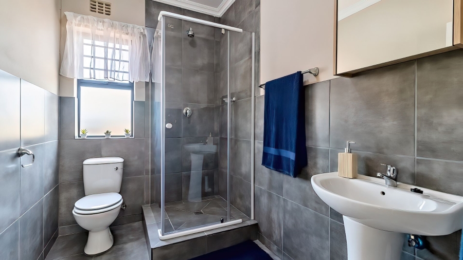 3 Bedroom Property for Sale in Toekomsrus Gauteng