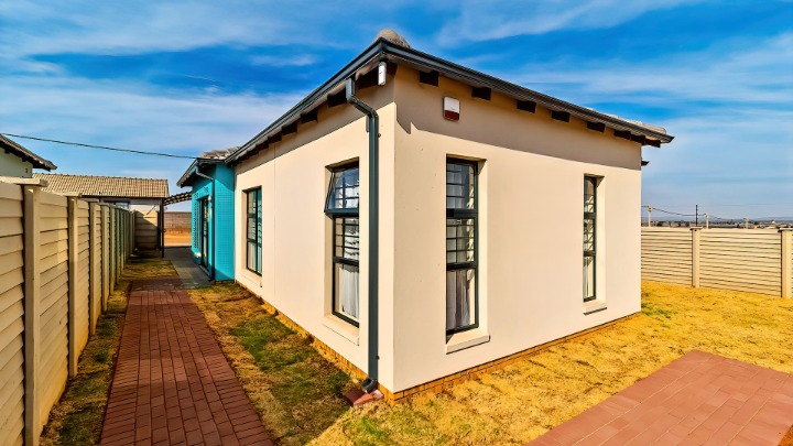 3 Bedroom Property for Sale in Toekomsrus Gauteng