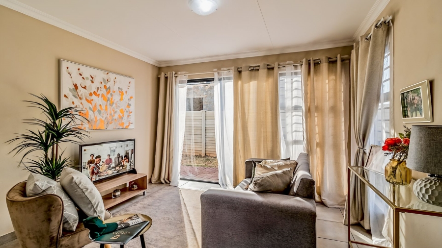 3 Bedroom Property for Sale in Toekomsrus Gauteng