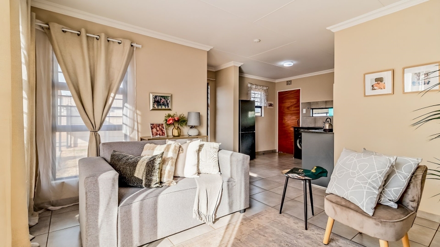 3 Bedroom Property for Sale in Toekomsrus Gauteng