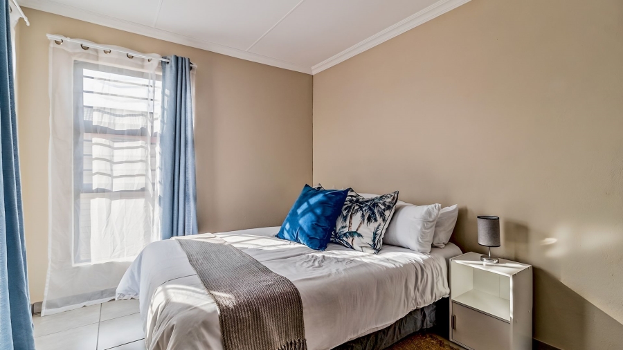 3 Bedroom Property for Sale in Toekomsrus Gauteng