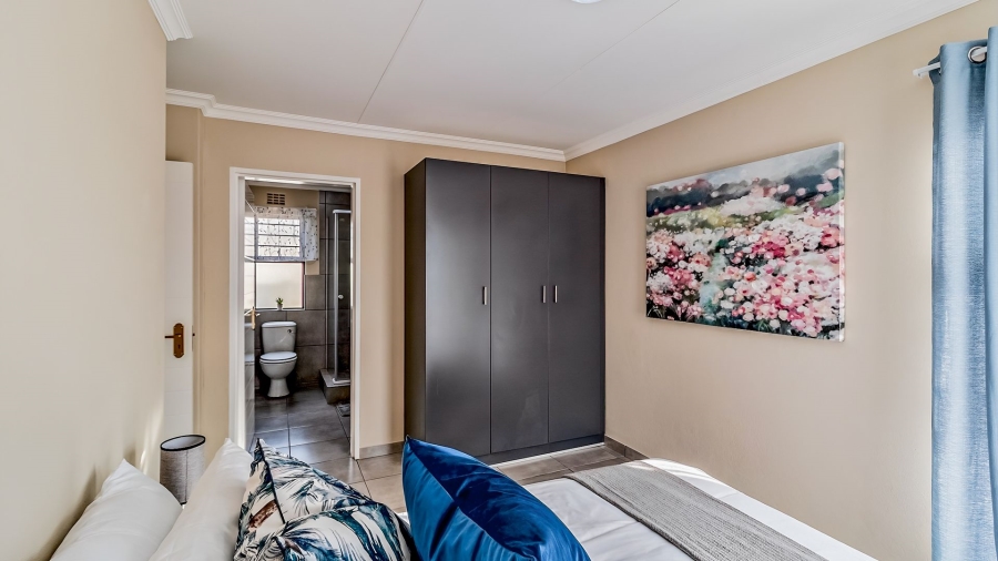 3 Bedroom Property for Sale in Toekomsrus Gauteng
