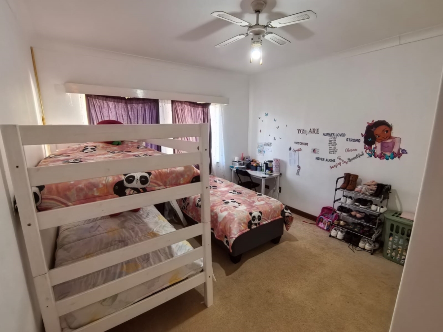 3 Bedroom Property for Sale in Klippoortje Gauteng