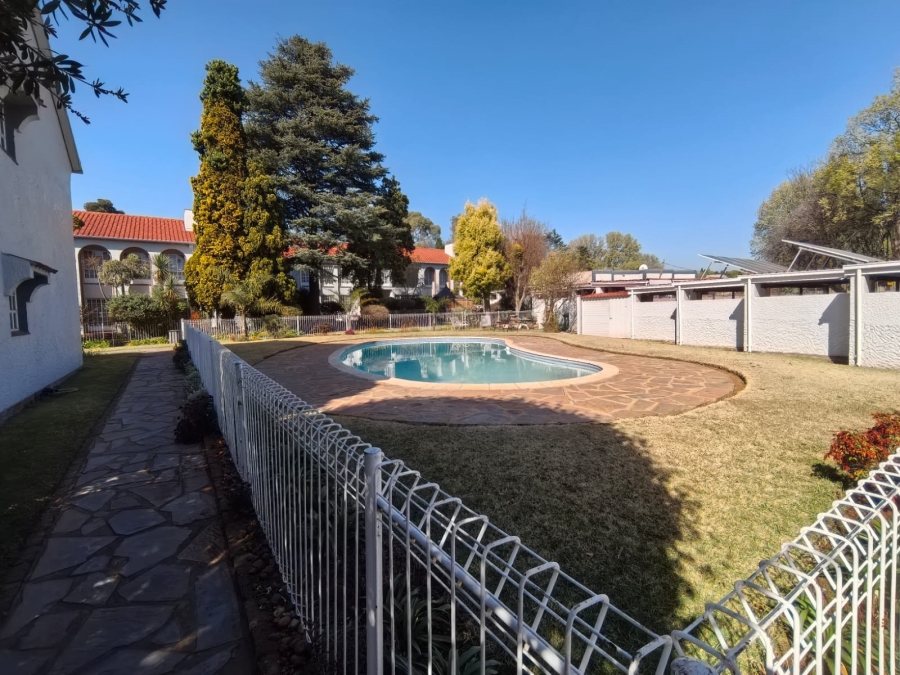 3 Bedroom Property for Sale in Klippoortje Gauteng