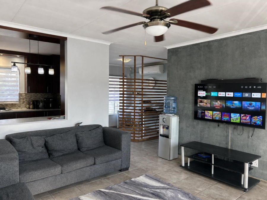 3 Bedroom Property for Sale in Rooihuiskraal North Gauteng