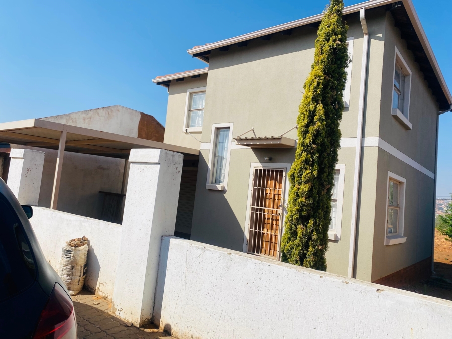3 Bedroom Property for Sale in Glenway Estate Gauteng