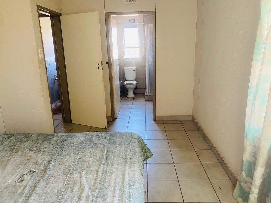 3 Bedroom Property for Sale in Glenway Estate Gauteng