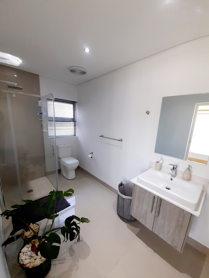 To Let 2 Bedroom Property for Rent in Lombardy Estate Gauteng