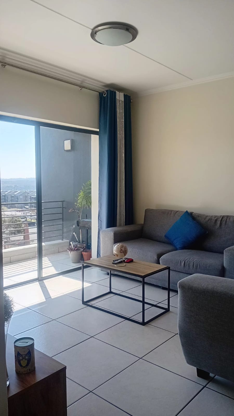 To Let 2 Bedroom Property for Rent in Fourways Gauteng