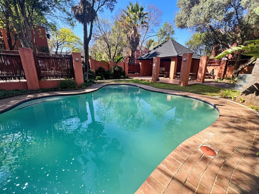 2 Bedroom Property for Sale in Sunninghill Gauteng