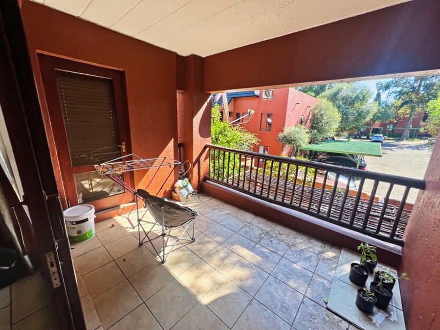 2 Bedroom Property for Sale in Sunninghill Gauteng