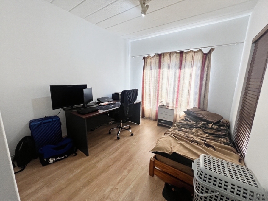 2 Bedroom Property for Sale in Sunninghill Gauteng