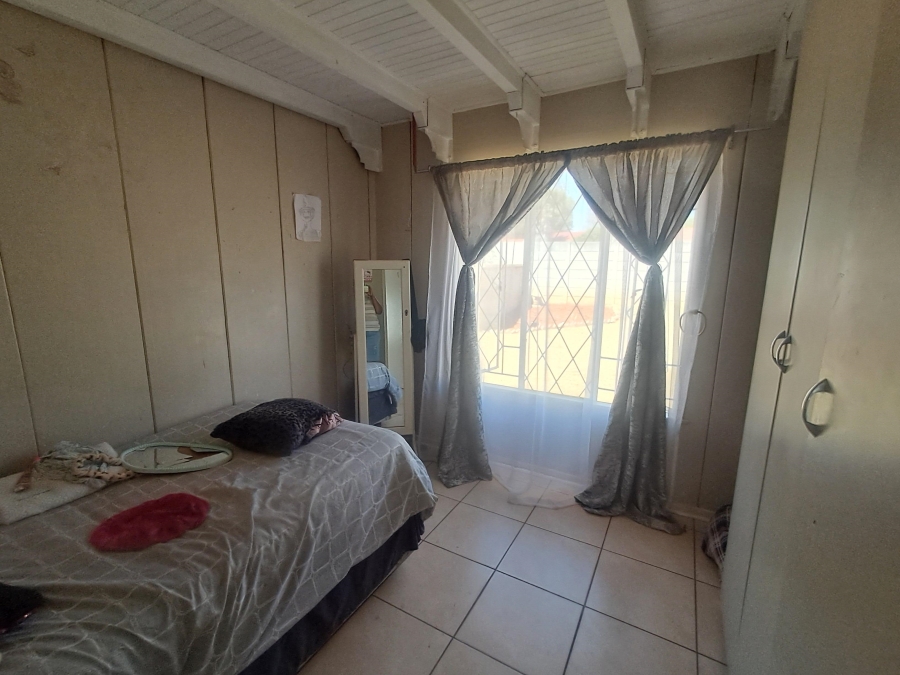 3 Bedroom Property for Sale in Crystal Park Gauteng